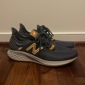 NEW BALANCE FRESH FOAM ROAV RUNNING SHOE